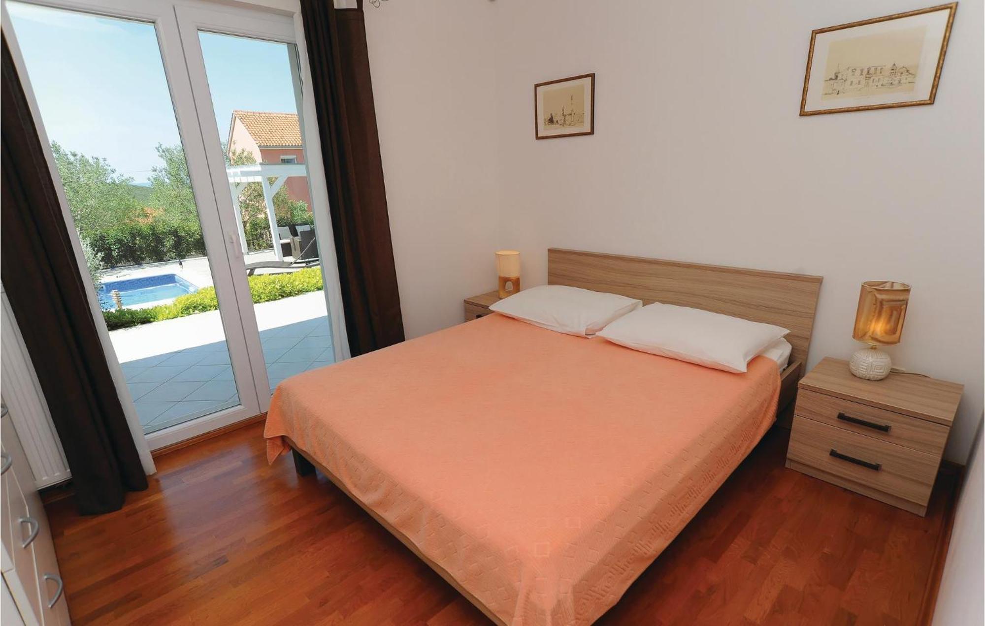 5 Bedroom Amazing Home In Debeljak Exterior foto